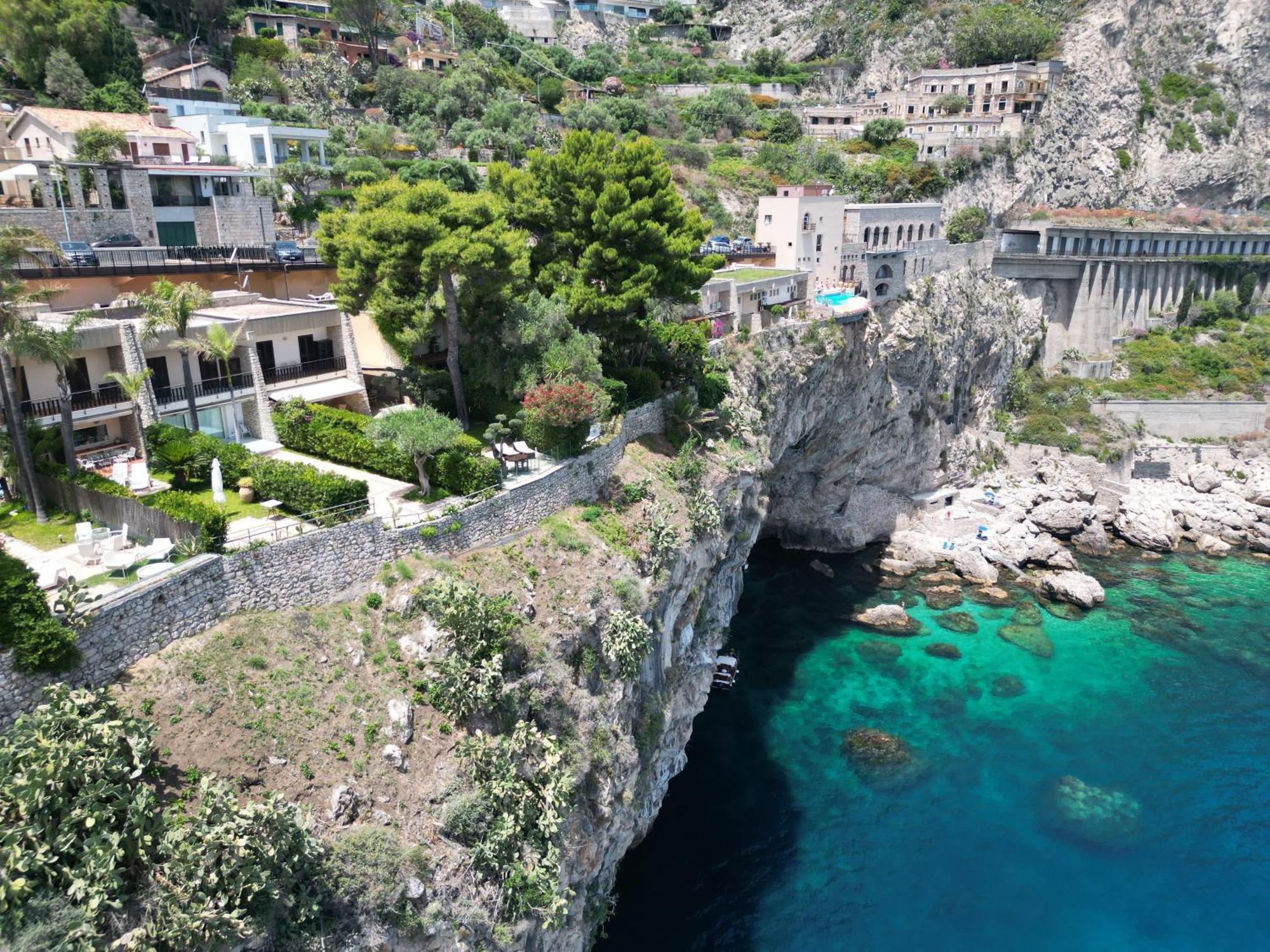 Villa Infinity Vista Mare E Relax Taormina Exteriör bild